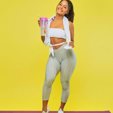 Fitness Model Katya Elise Henry's curvaceous body